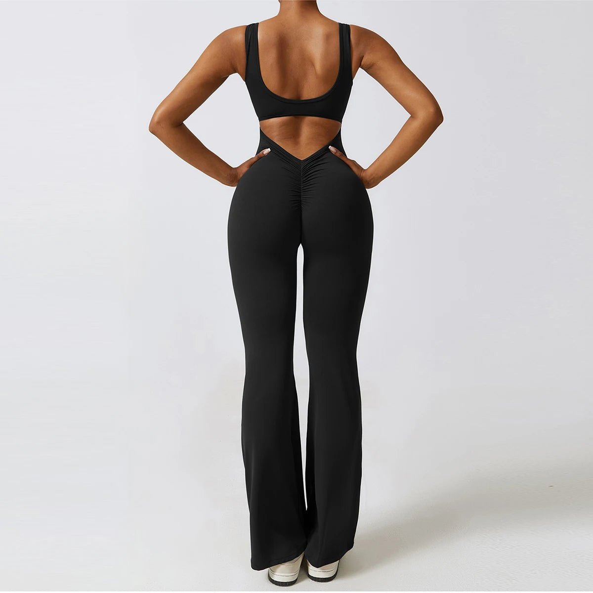V - Back Jumpsuit™ – Sexy & Komfortabel beim Workout - LeveFit